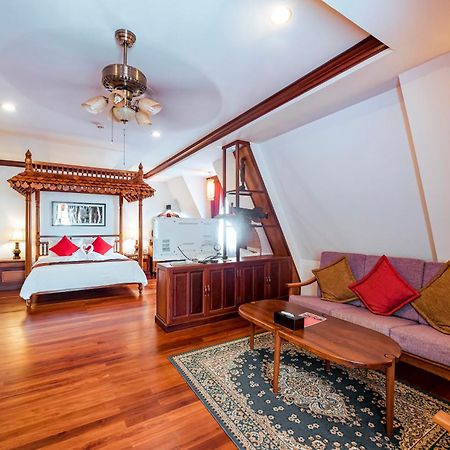 The Suite By Royal Crown Hotel Σιέμ Ρέαπ Εξωτερικό φωτογραφία